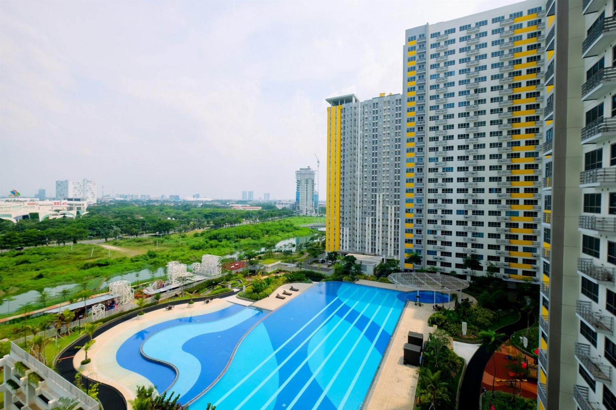Comfy And Warm 2br At Springlake Summarecon By Travelio Apartemen